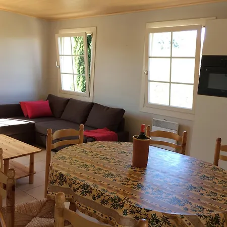Quiet In With Pool Holiday home *